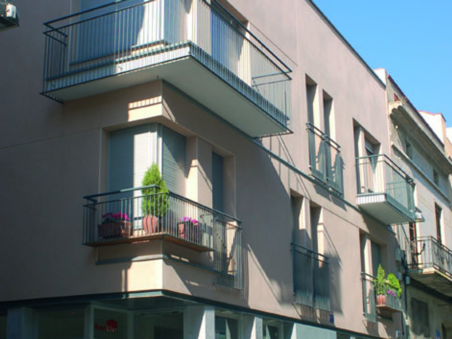 Edifici d'habitatges a Canet de Mar